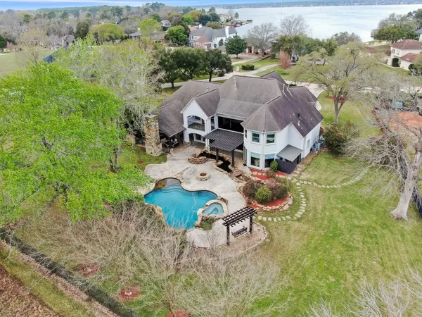 $1,470,000 | 50 Lake Estates Drive, Montgomery, TX 77356