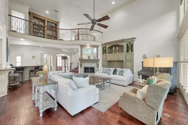 $1,470,000 | 50 Lake Estates Drive, Montgomery, TX 77356