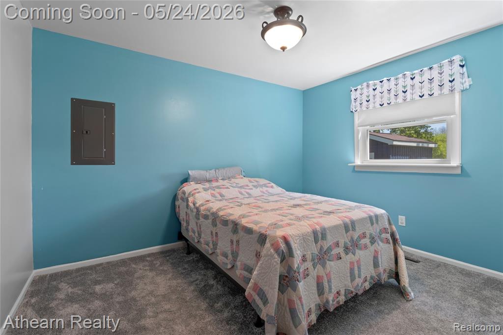 5460 North Henderson Road Davison, MI 48423 - Photo 12 of 33