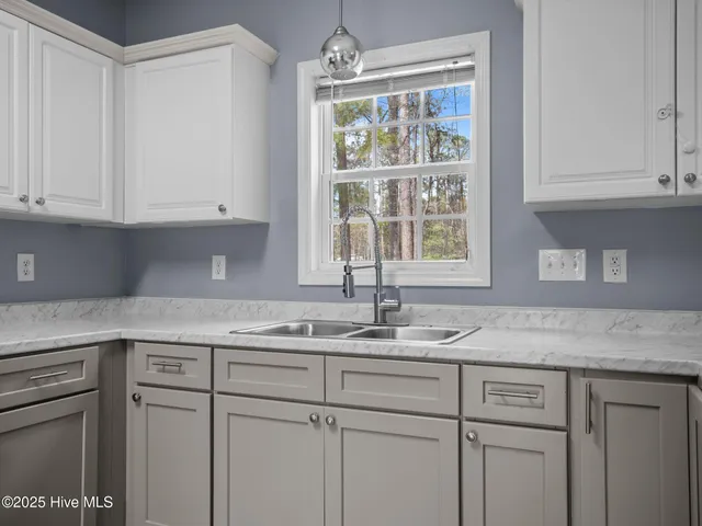 $312,000 | 115 Craig Drive, Hubert, NC 28539