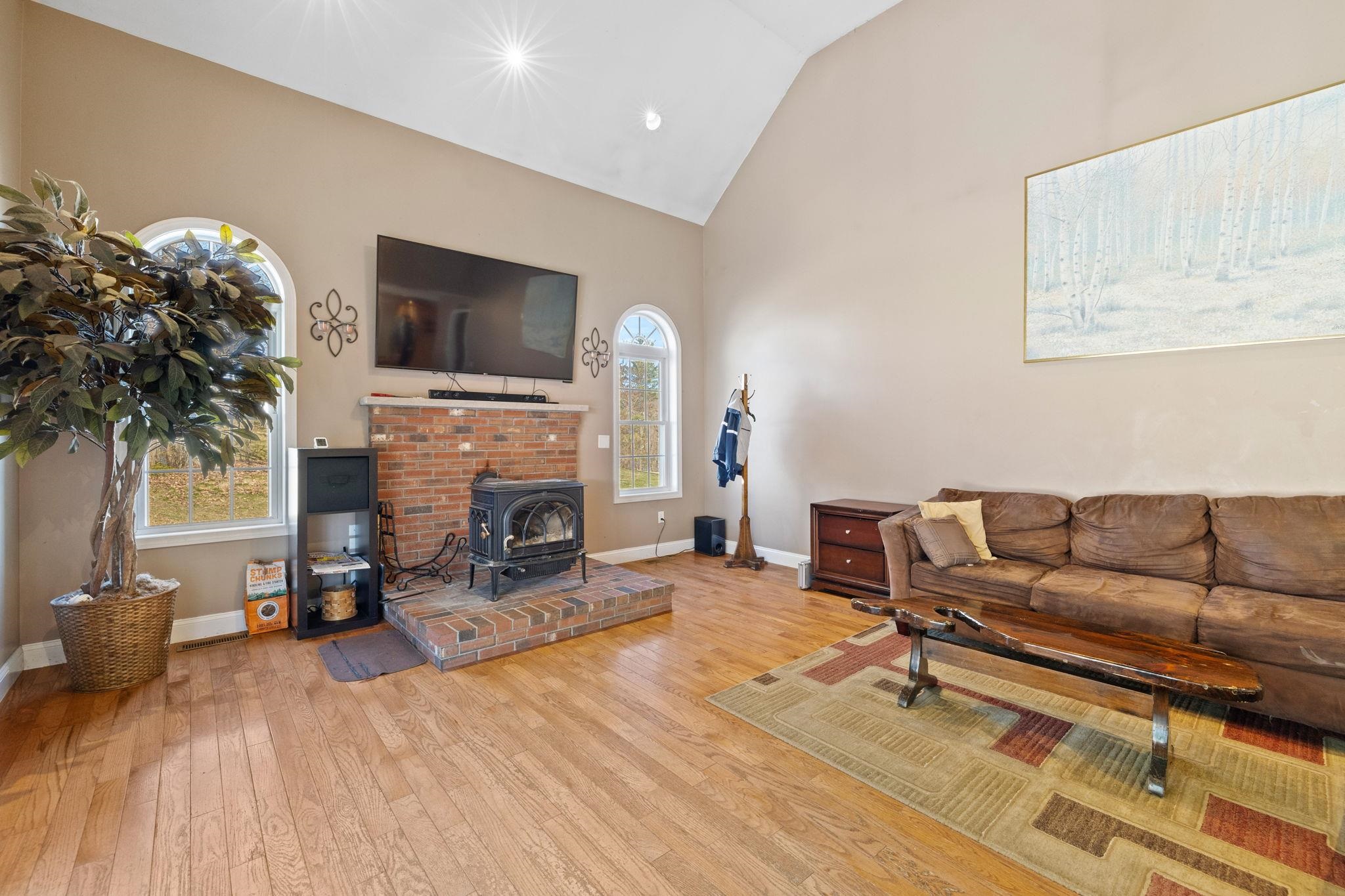 13 Longview Circle Pelham, NH 03076 - Photo 17 of 40