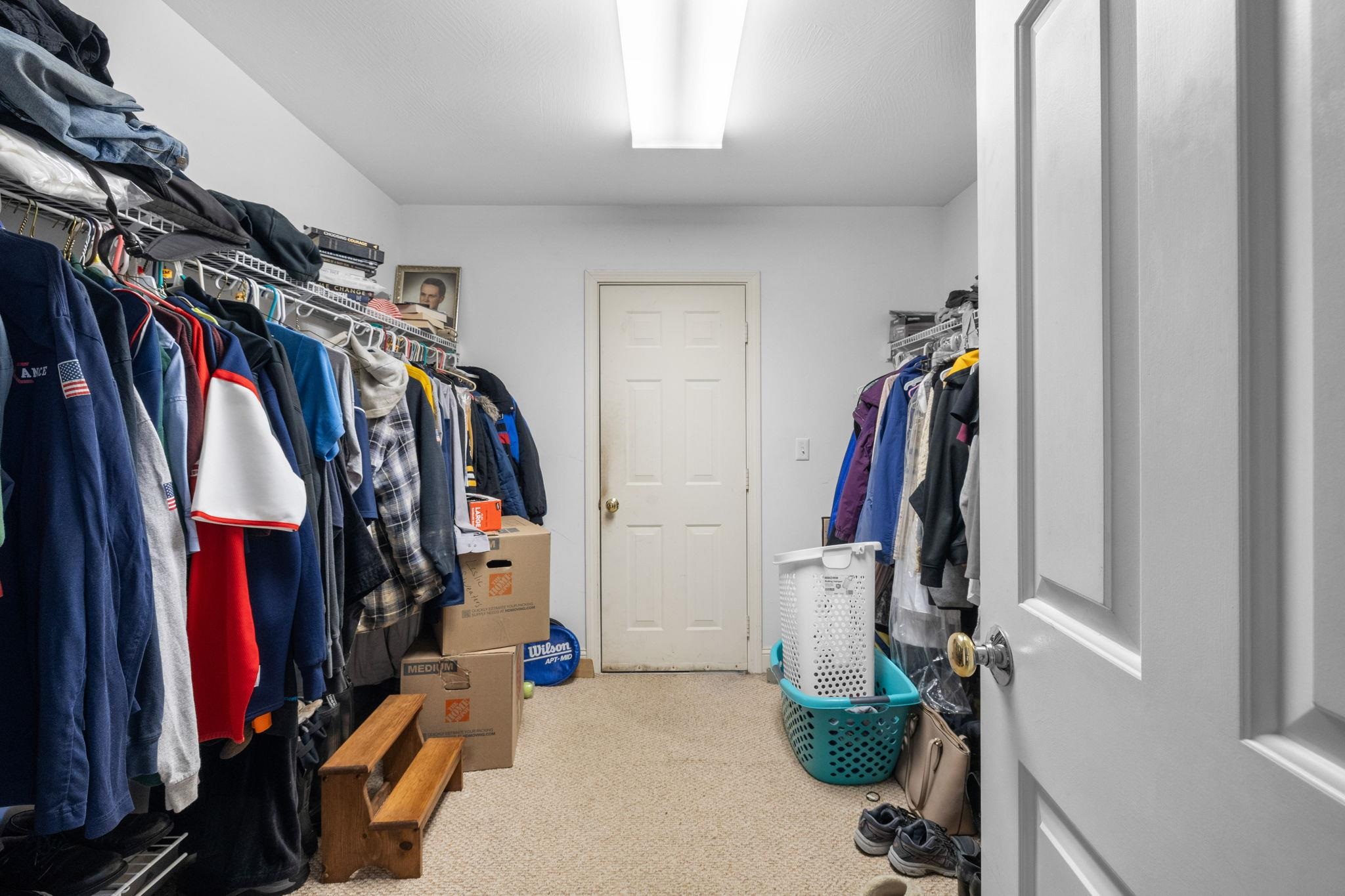 13 Longview Circle Pelham, NH 03076 - Photo 25 of 40