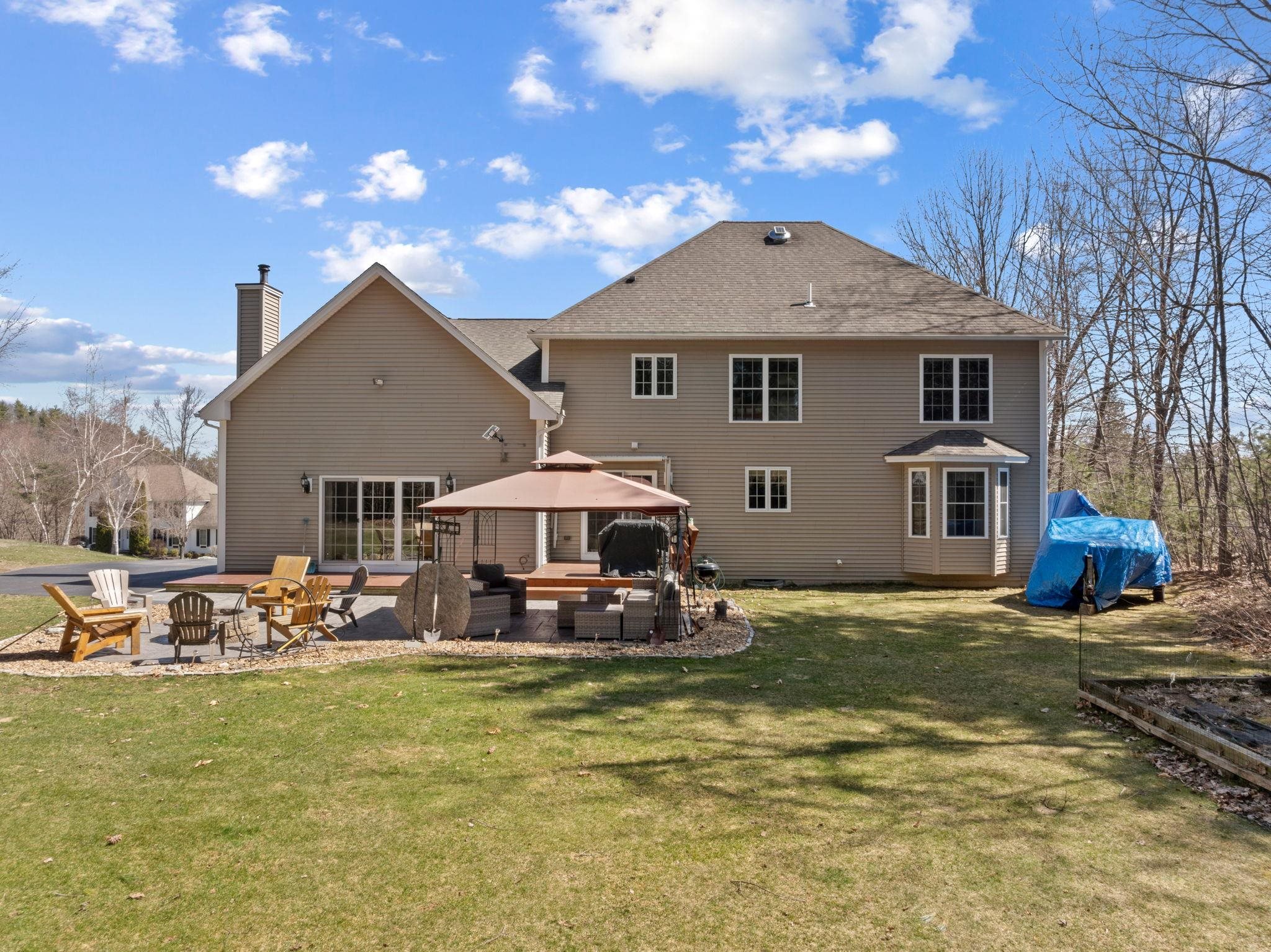 13 Longview Circle Pelham, NH 03076 - Photo 35 of 40