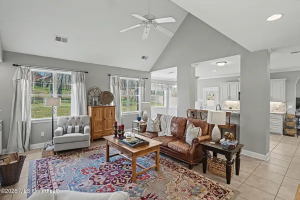 $575,000 | 2038 Nottaway Drive, Southaven, MS 38671