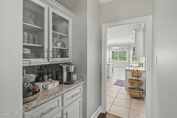 $575,000 | 2038 Nottaway Drive, Southaven, MS 38671