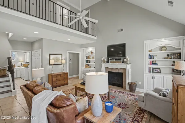 $575,000 | 2038 Nottaway Drive, Southaven, MS 38671