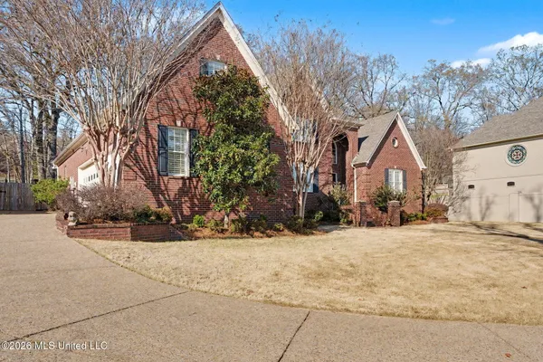 $575,000 | 2038 Nottaway Drive, Southaven, MS 38671