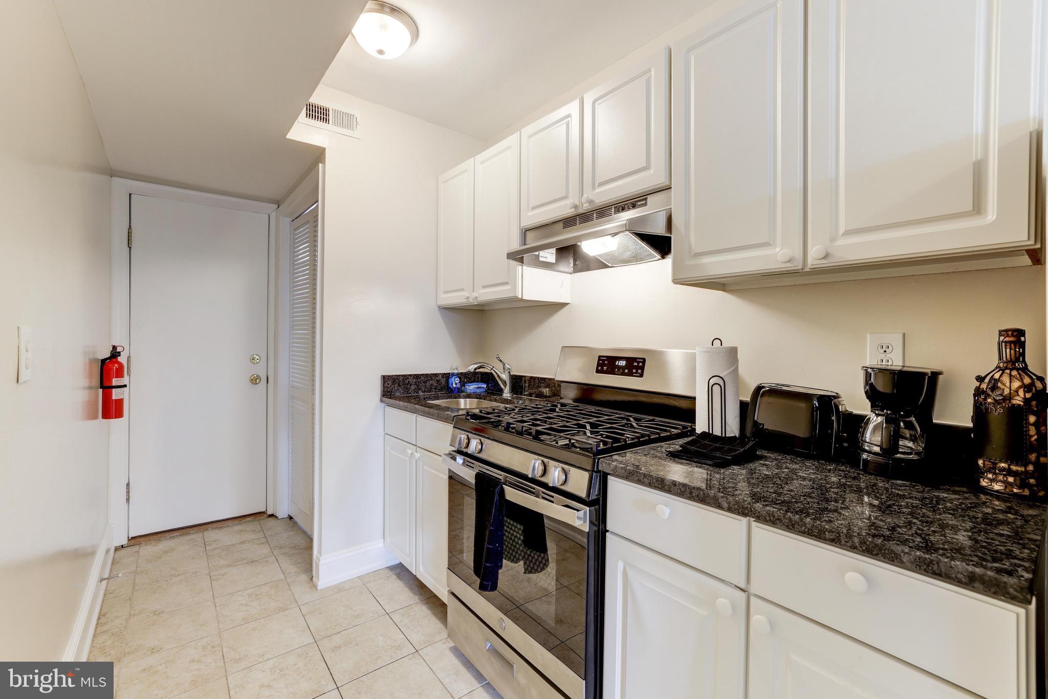 916 19th Street Northeast Washington, DC 20002 - Photo 12 of 66