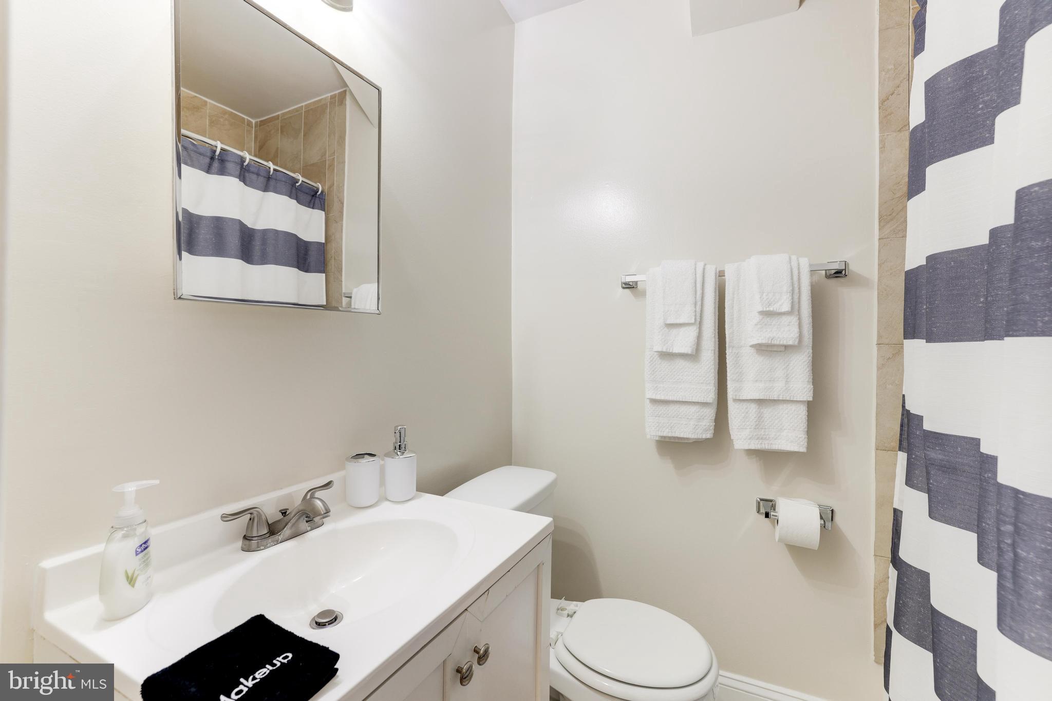 916 19th Street Northeast Washington, DC 20002 - Photo 19 of 66