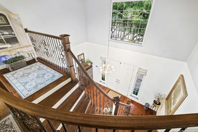 $999,999 | 21510 Forest Waters Circle, Garden Ridge, TX 78266