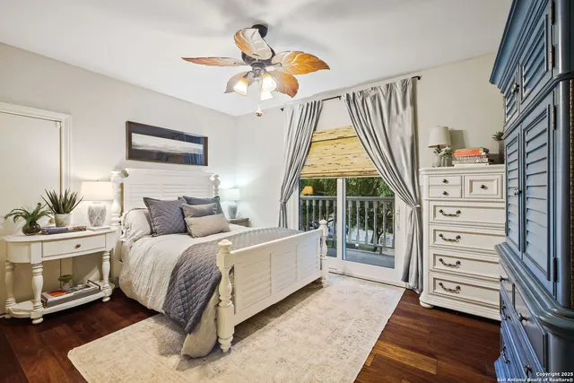 $999,999 | 21510 Forest Waters Circle, Garden Ridge, TX 78266