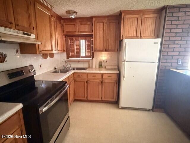 323 Pierce Road Hallsboro, NC 28442 - Photo 2 of 17