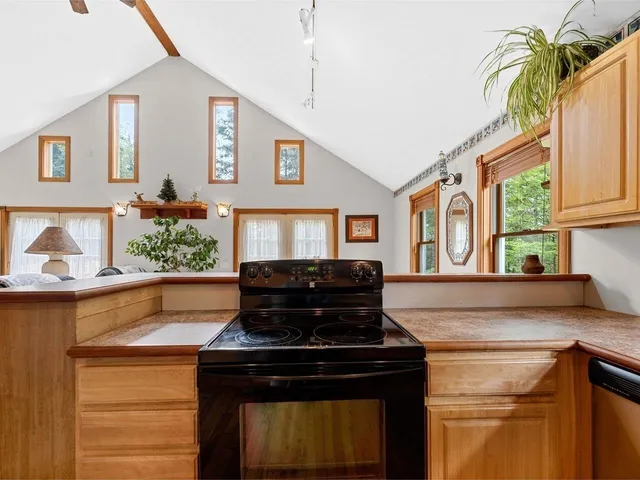 $599,000 | 200 Fontaine Lane, East Montpelier, VT 05651