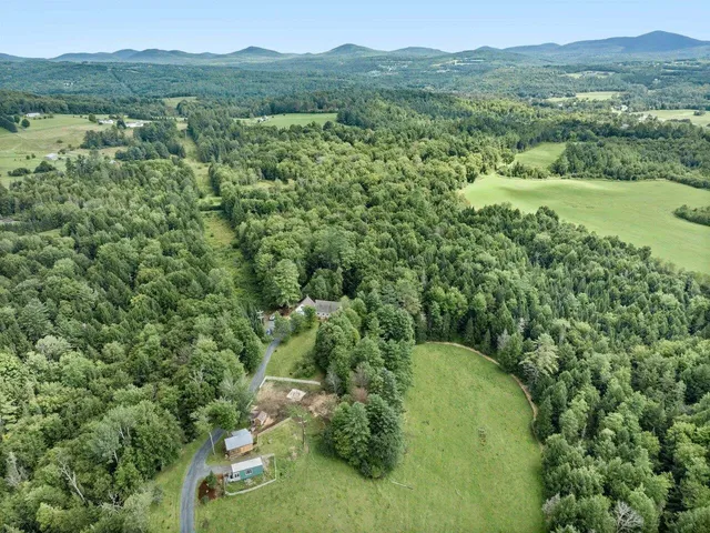 $599,000 | 200 Fontaine Lane, East Montpelier, VT 05651