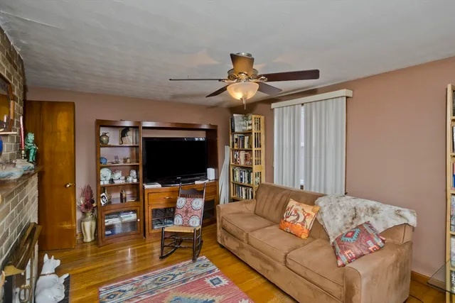 $275,000 | 27 Regal Street, Springfield, MA 01118