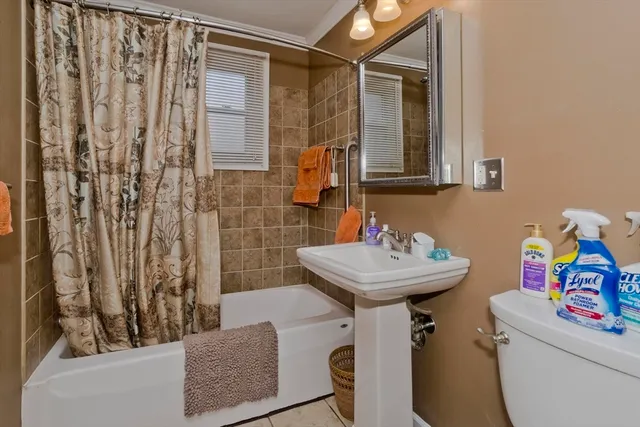 $275,000 | 27 Regal Street, Springfield, MA 01118