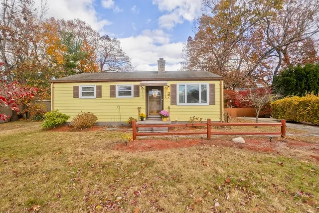 $275,000 | 27 Regal Street, Springfield, MA 01118