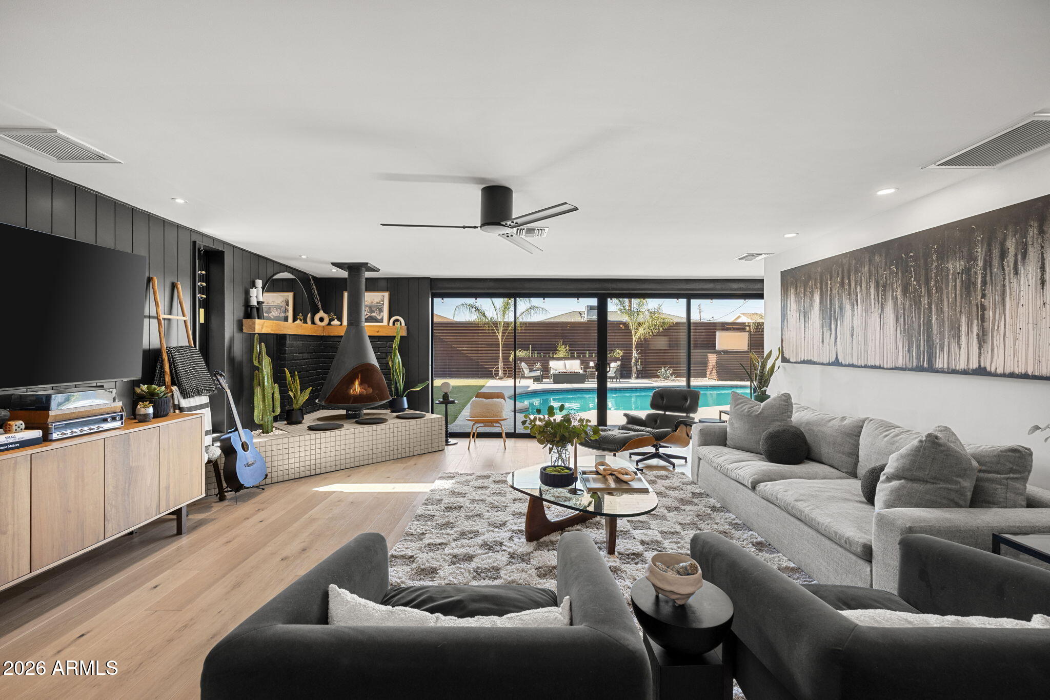 8124 East Granada Road Scottsdale, AZ 85257 - Photo 26 of 62 Seamless indoor-outdoor living