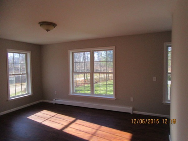 206 Federal Hill Road Oxford, MA 01540 - Photo 10 of 30 Gallery Image 10