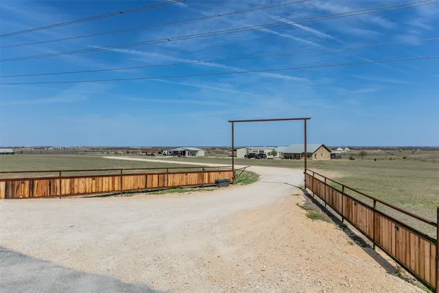 $770,000 | 3200 County Road 320, Granger, TX 76530