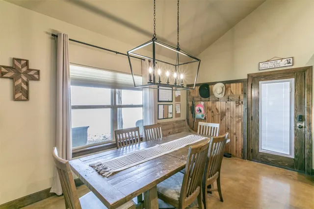 $770,000 | 3200 County Road 320, Granger, TX 76530