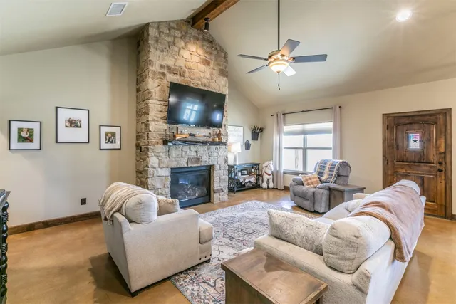 $770,000 | 3200 County Road 320, Granger, TX 76530