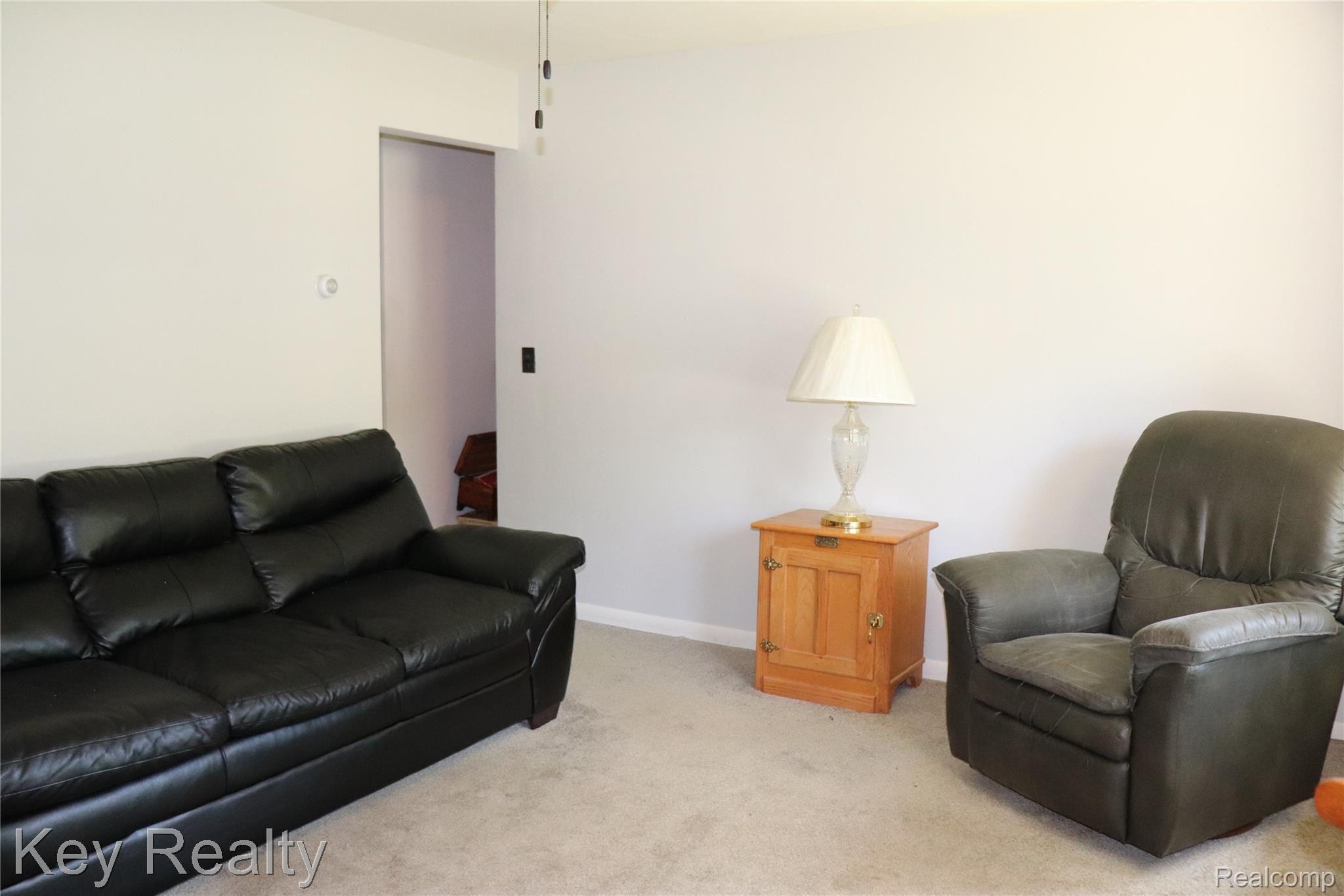 295 Carleton Rockwood Road Carleton, MI 48117 - Photo 12 of 19 IMG_0286.JPG
