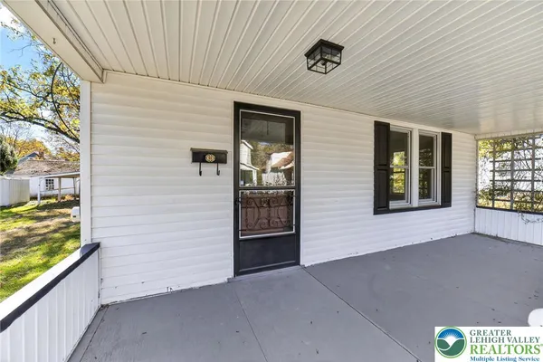 $357,900 | 3 Oakland Avenue, East Stroudsburg, PA 18301