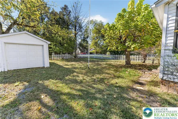 $357,900 | 3 Oakland Avenue, East Stroudsburg, PA 18301