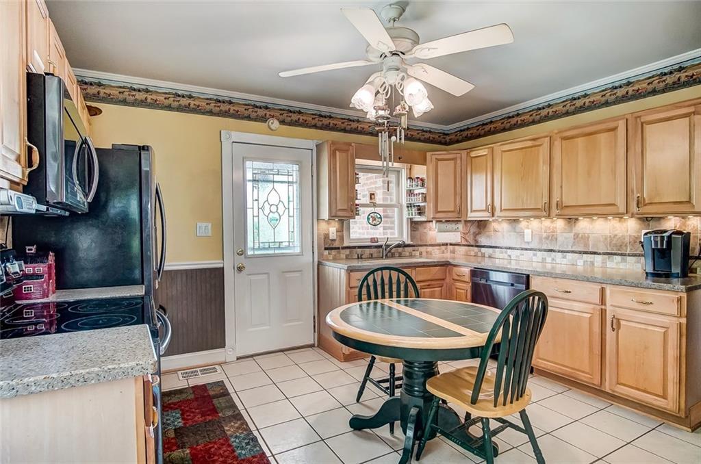 6344 New Carlisle Springfield, OH 45504 - Photo 20 of 47