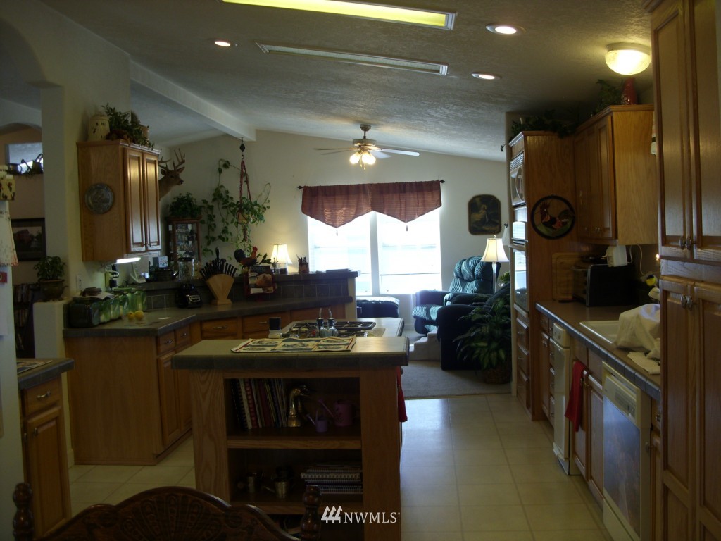 27809 Hoehn Road Sedro-Woolley, WA 98284 - Photo 3 of 15 Gallery Image 3