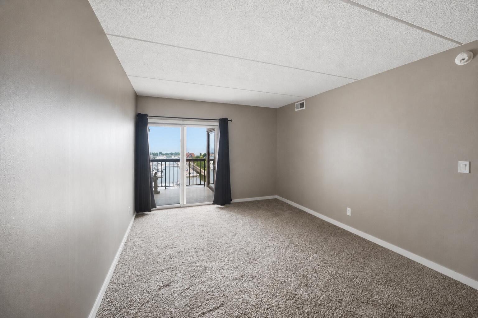 333 Lake Avenue, Unit 705 Racine, WI 53403 - Photo 26 of 40 333LakeAve_021
