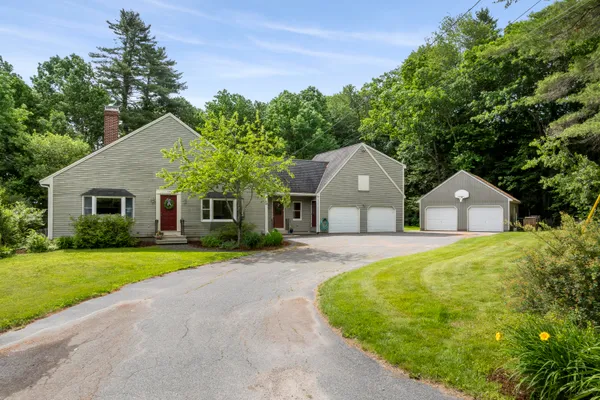 $550,000 | 177 Winn Road, Falmouth, ME 04105