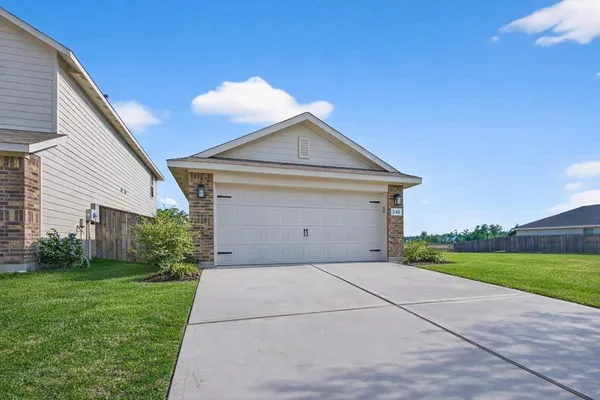 $245,000 | 2450 Ridge Oak Drive, Conroe, TX 77301