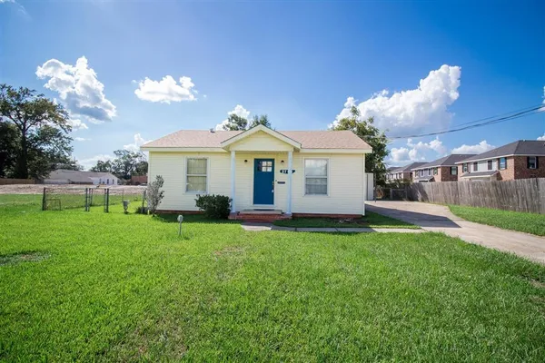 $164,900 | 3708 Auburn Street, Lake Charles, LA 70607