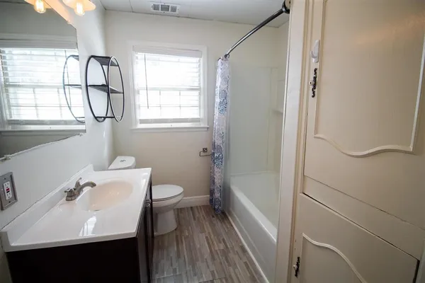 $164,900 | 3708 Auburn Street, Lake Charles, LA 70607