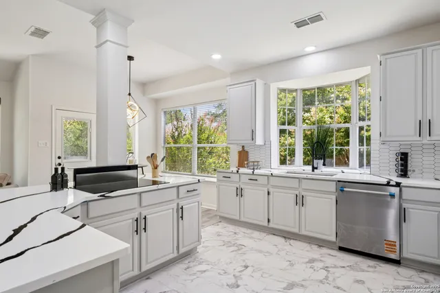 $530,000 | 2023 Flint Oak, San Antonio, TX 78216