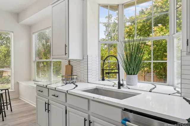 $530,000 | 2023 Flint Oak, San Antonio, TX 78216