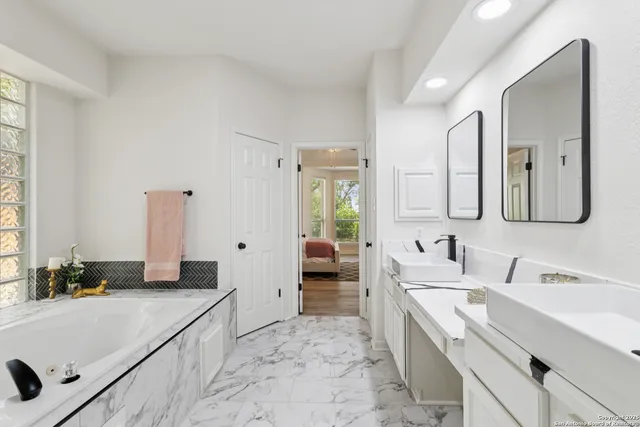 $530,000 | 2023 Flint Oak, San Antonio, TX 78216