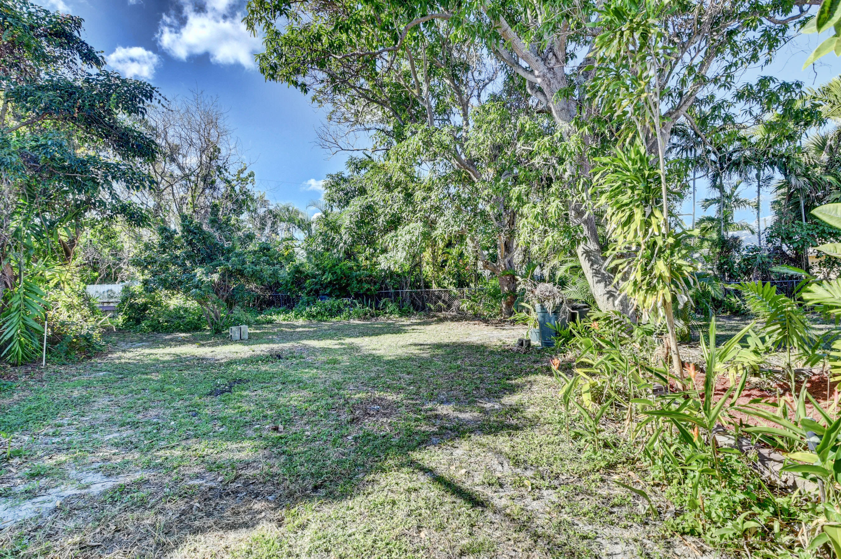 250 Northeast 27th Court Boca Raton, FL 33431 - Photo 43 of 44 42_dsc_7457_58_59_60_61