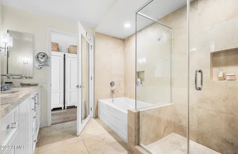 $1,250,000 | 7117 East Rancho Vista Drive, Unit 4011, Scottsdale, AZ 85251