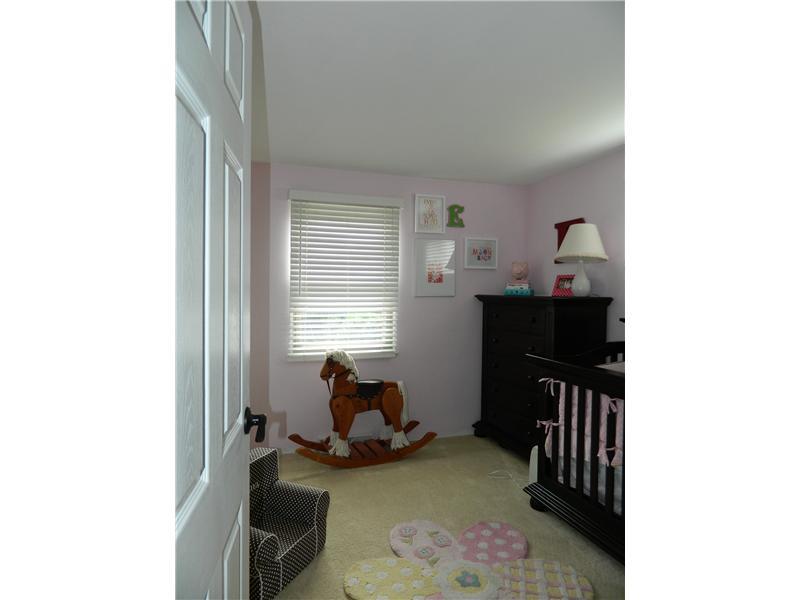 468 Marzolf Road Pittsburgh, PA 15209 - Photo 9 of 18 Bedroom.