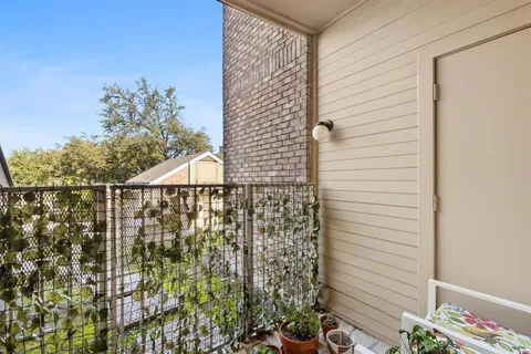 $235,000 | 3550 Country Square Drive, Unit 111, Carrollton, TX 75006