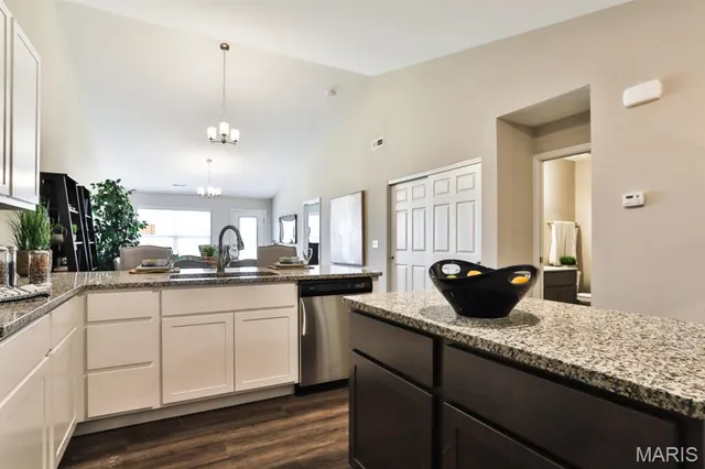 $2,400 | 152 Estes Drive, St. Charles, MO 63304