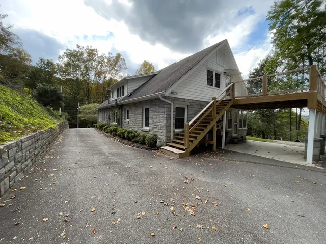 $445,900 | 173 Mooreland Heights Street, Murphy, NC 28906