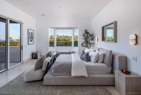 $9,985,000 | 7970 Roseland Drive, La Jolla, CA 92037