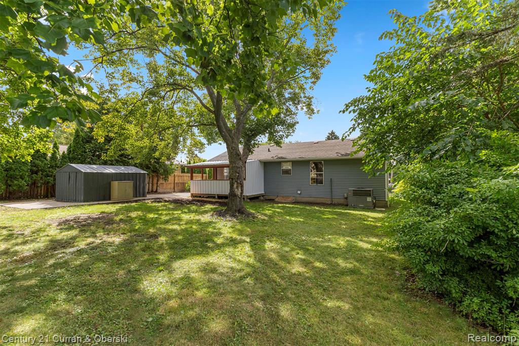 444 S Ridge South Lyon, MI 48178 - Photo 29 of 33