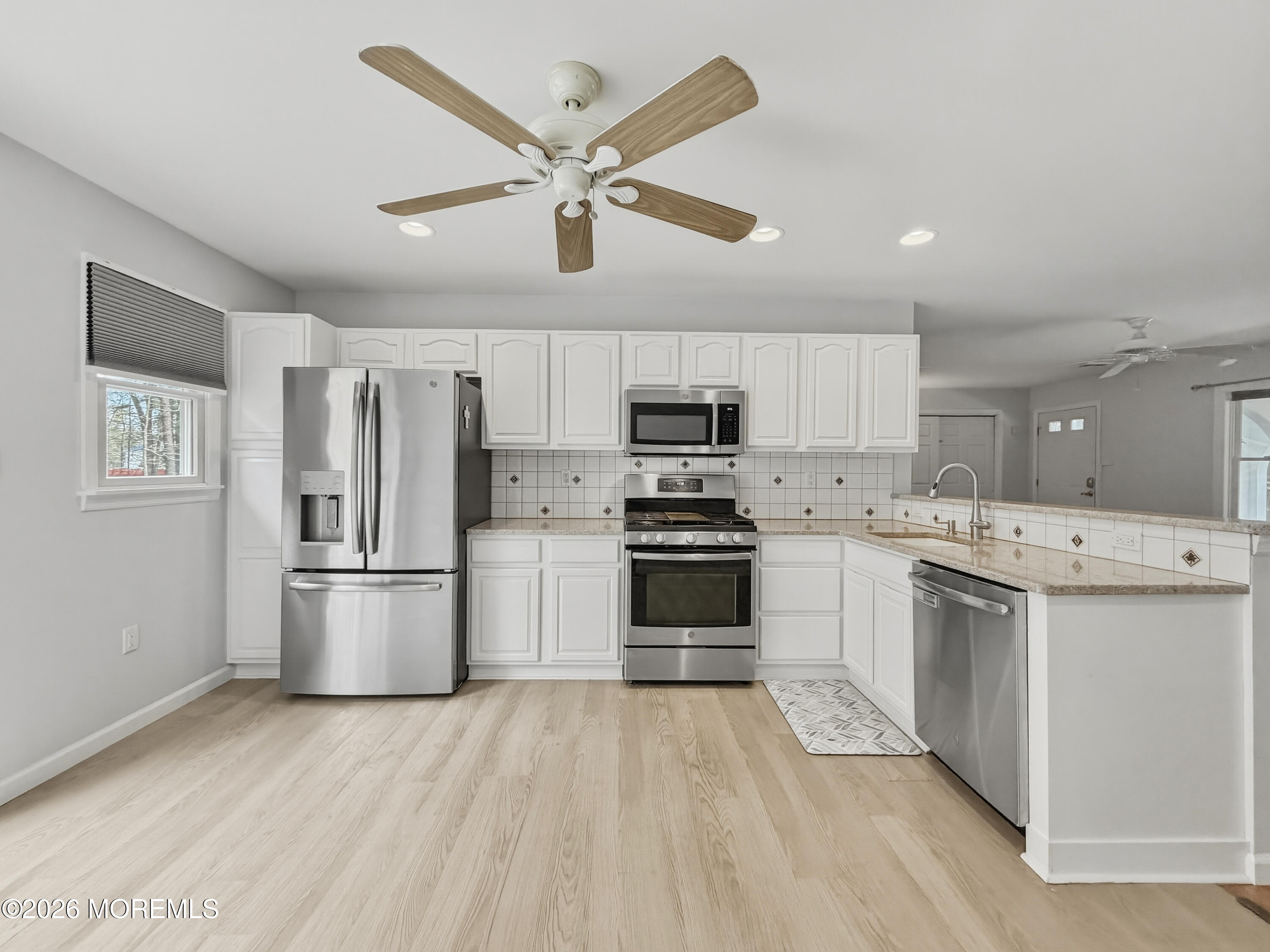 379 East Bird Village Road Jackson, NJ 08527 - Photo 29 of 43 Inlaw suite.kitchen.2