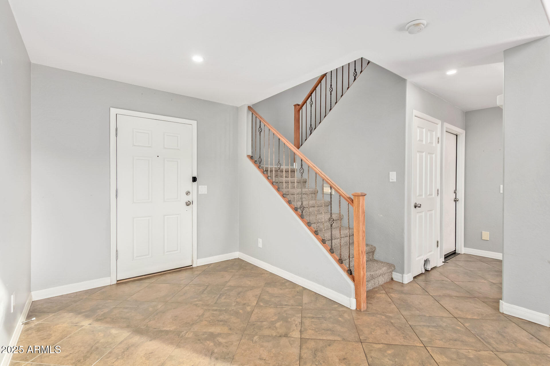 2179 East Cochise Avenue Apache Junction, AZ 85119 - Photo 13 of 46 Entry