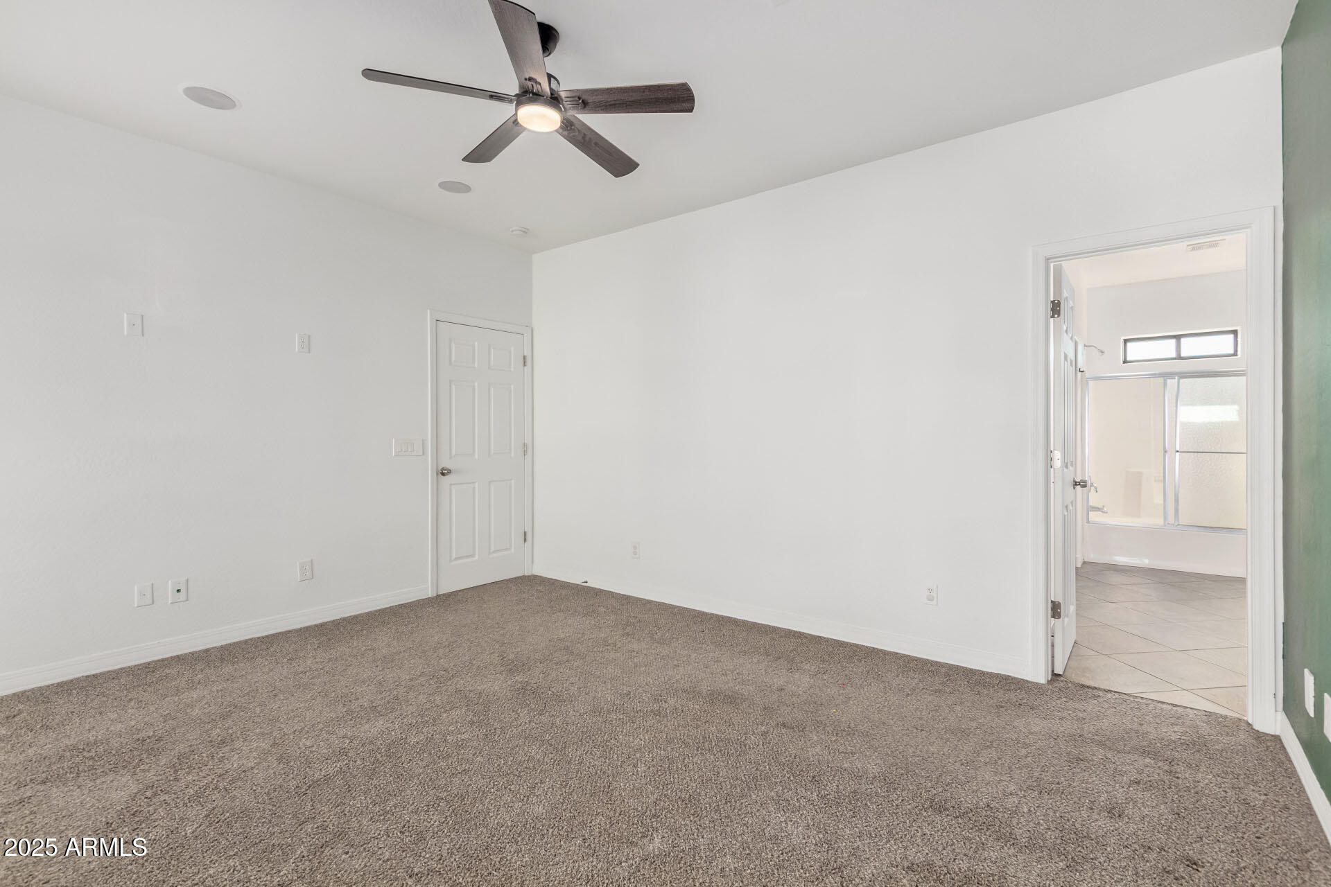 2179 East Cochise Avenue Apache Junction, AZ 85119 - Photo 17 of 46 Master Bedroom